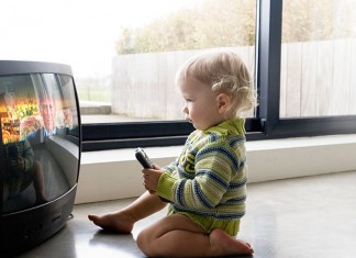 Kitap Okumak ve Televizyon İzlemek Beynimizi Farklı Şekillerde Nasıl Etkiliyor?