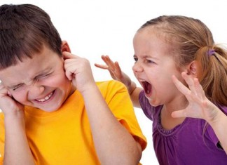 Çocuk Başkalarına Vuruyorsa Ne Yapmalıdır?